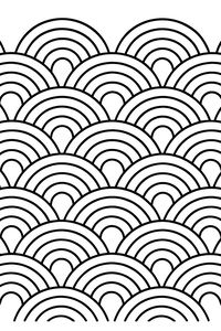 Um desenho para colorir em preto e branco de um padrão japonês tradicional seigaiha. O design consiste em arcos semicirculares repetitivos que lembram ondas do mar em filas organizadas.